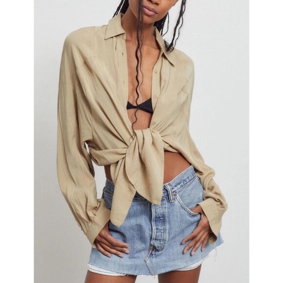 Urban Outfitters UO Viscose Genesis Split-Hem Blouse - size S - Picture 2 of 11